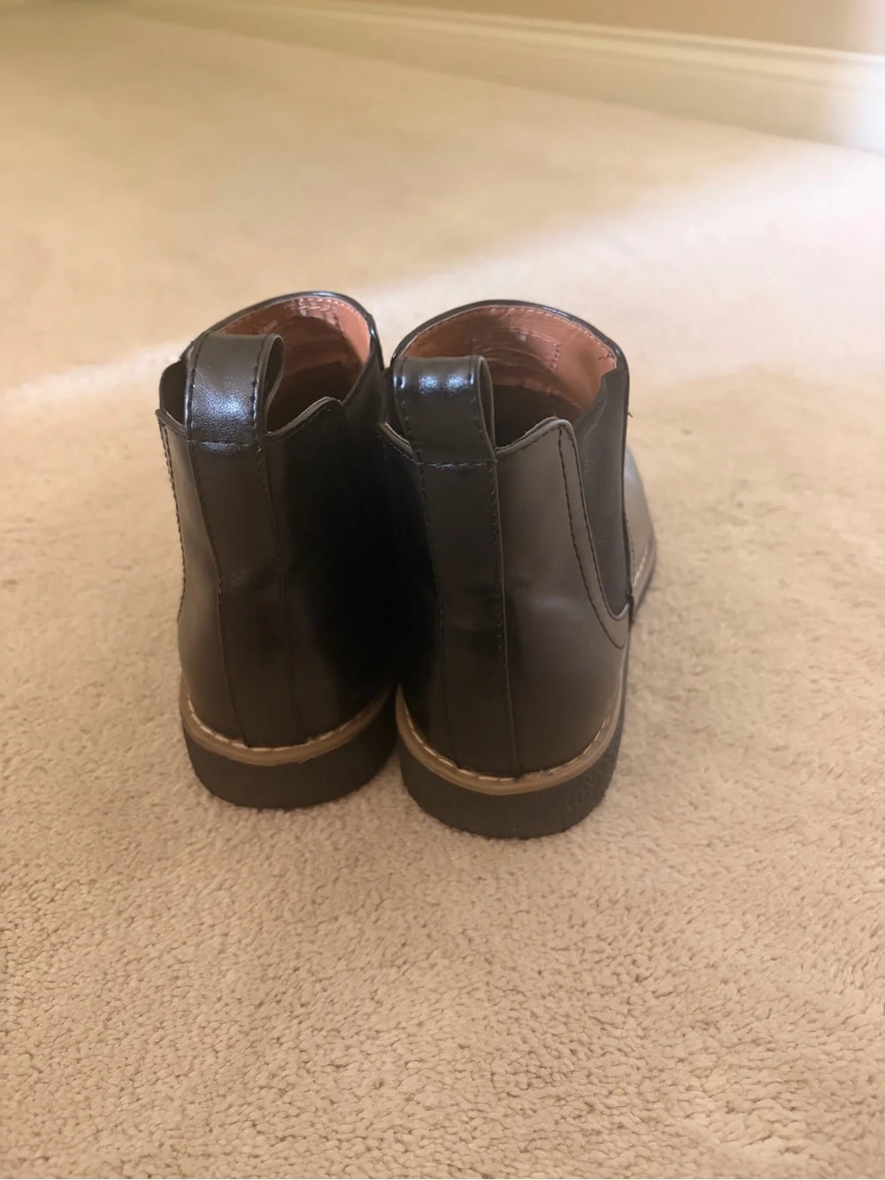 Deer Stags Black Slip-On Dress Boots with Tan Interior